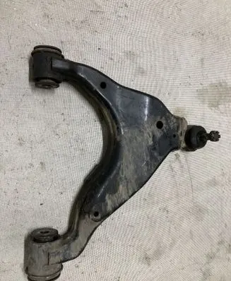 Toyota Land Cruiser (J120) Front lower control arm/wishbone