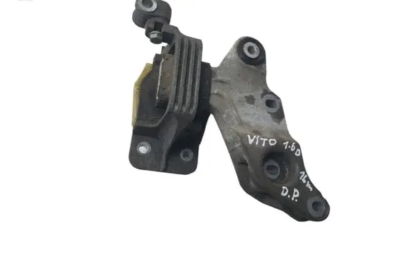 Mercedes-Benz Vito Viano W447 Engine mount bracket A4472410713