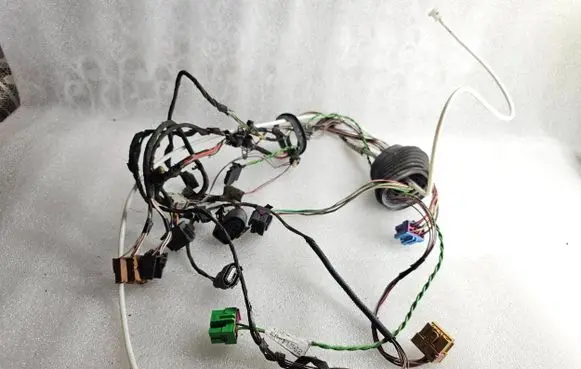Audi A6 S6 C5 4B Front door wiring loom 8D1971663AA