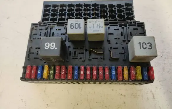 Volkswagen Multivan T4 Fuse box set 357937039