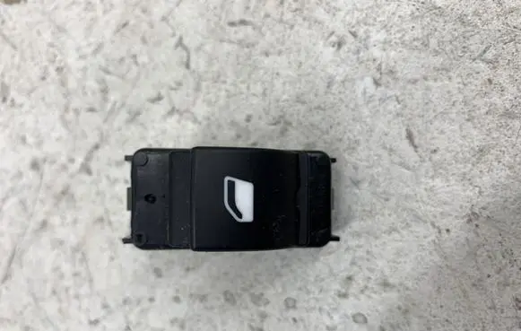 Citroen C3 Aircross Electric window control switch 13483539