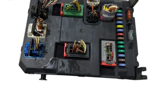 Citroen C3 Picasso Fuse module 9664983180 22661F01 PRT0676001