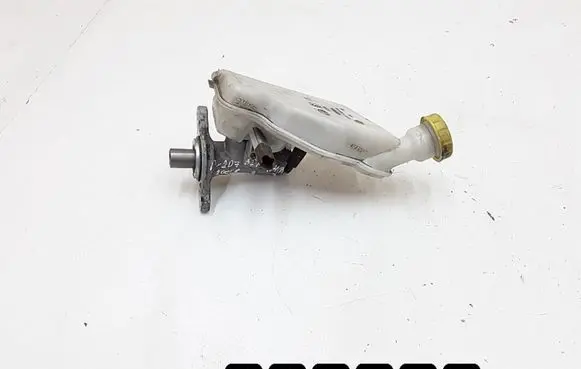 Peugeot 207 Master brake cylinder 1400petrol 32067093 uk