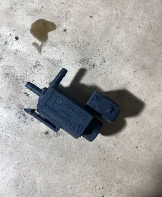 BMW 7 E65 E66 Turbo solenoid valve 72234100 03T269 1742