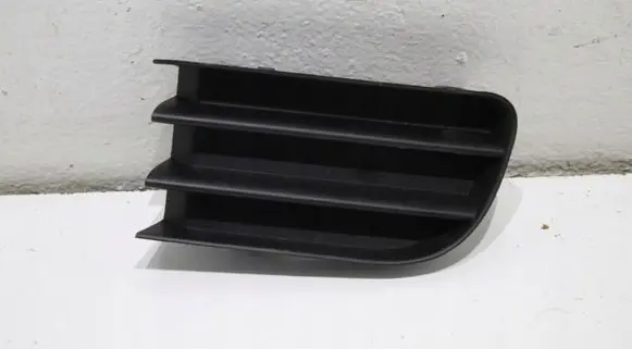 Renault Megane II Front bumper lower grill 8200115119