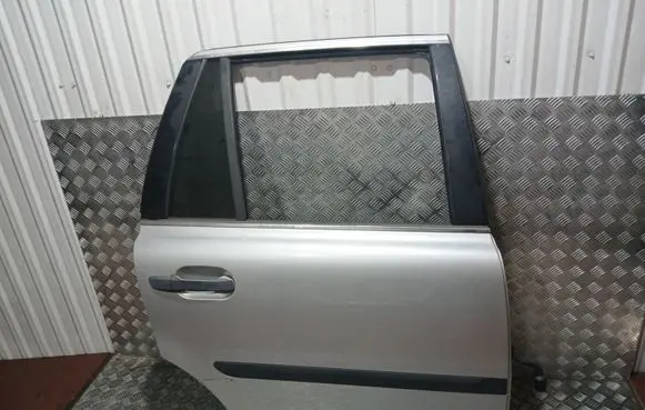 Volvo XC90 Rear door