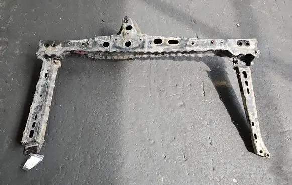 Toyota Auris 150 Front axle beam IMPRK1588039