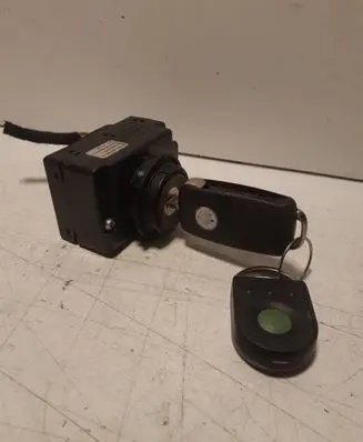 Volkswagen Touareg I Ignition lock 3D0905865H 33300101 9373950828260501
