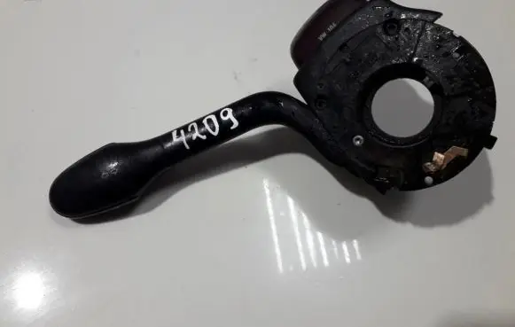 Volkswagen PASSAT B4 Indicator stalk D0TSAEQB91 DOTSAEQB91