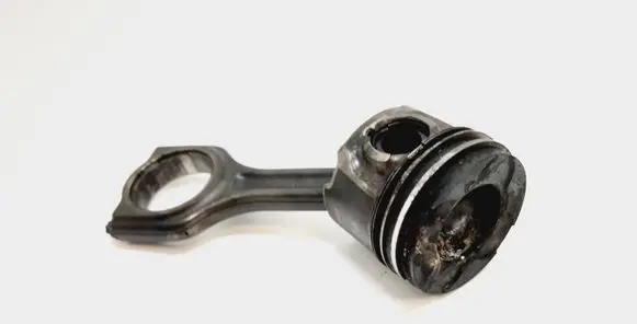 Volvo V50 Piston with connecting rod
