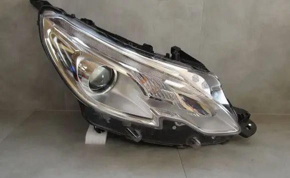 Peugeot 2008 I Headlight/headlamp 9815403080 90106471