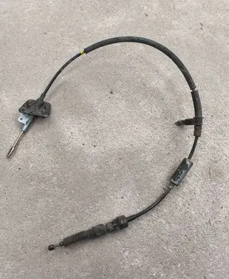KIA Sorento Gear shift cable linkage 467003E930
