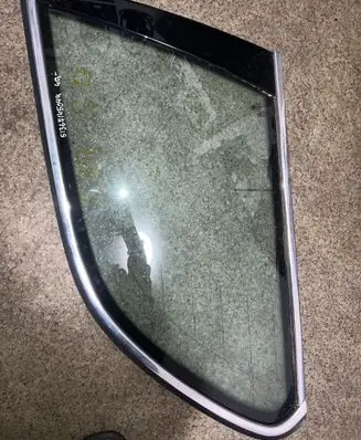 BMW 5 E39 Rear side window 51367145044
