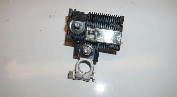 Lexus RX 450H Positive cable (battery) NOTSPECIFIED