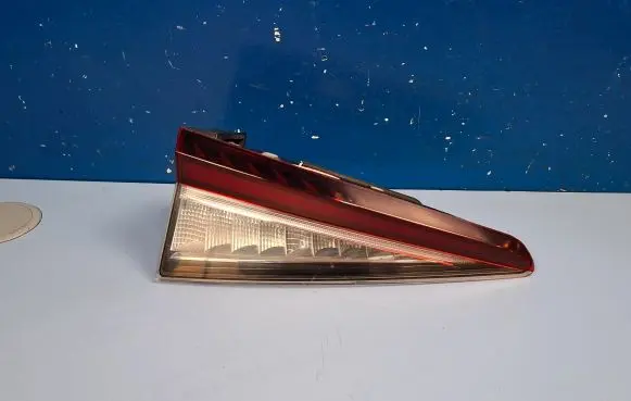 Skoda Enyaq iV Tailgate rear/tail lights 5LG945307B