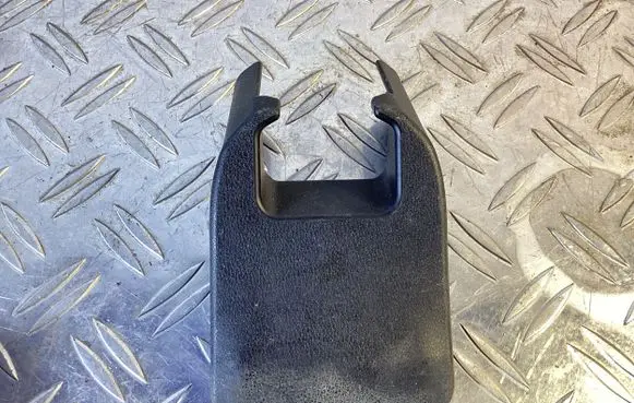 Lexus RX 450H Rear seat rail trim cover 7215748130