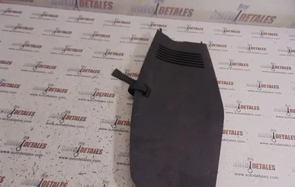 Toyota Corolla Verso AR10 Other trunk/boot trim element 647450F011