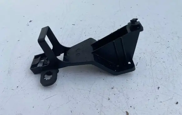 Volvo V40 Glow plug pre-heat relay 31331831