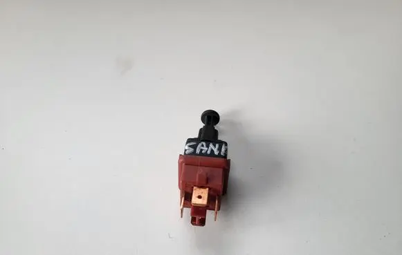 Clutch pedal sensor