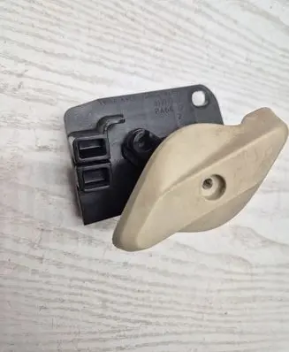 Volvo S60 Engine bonnet (hood) release handle 31297825