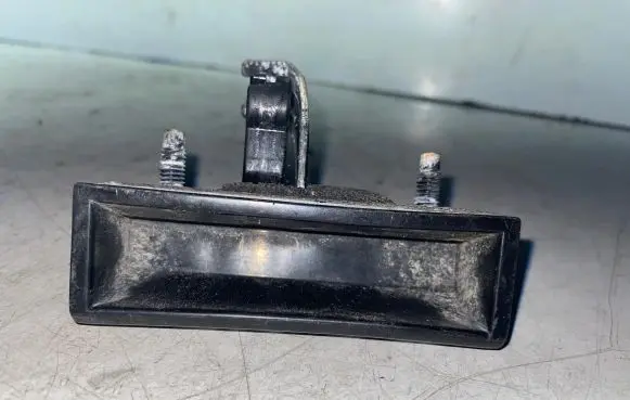 Loading door lock