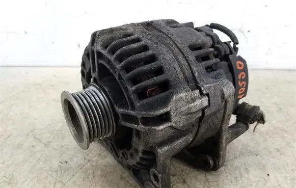 Skoda Octavia Mk2 (1Z) Generator/alternator 03C903023D