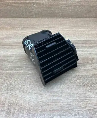 BMW X5 E53 Dashboard side air vent grill/cover trim 8402215
