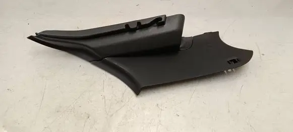 Mercedes-Benz A W176 (D)pillar trim (top) A1766902200