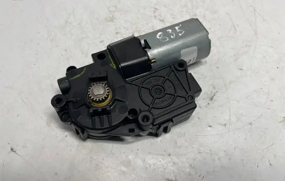 BMW X3 F25 Sunroof motor/actuator 7816396 67617816396 2993883