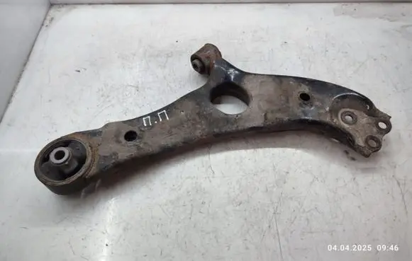 KIA Sorento Front control arm