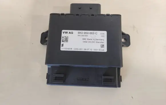 Audi A8 S8 D4 4H Power management control unit 8K0959663C