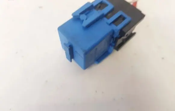 BMW 1 E81 E87 Other relay 61366915327