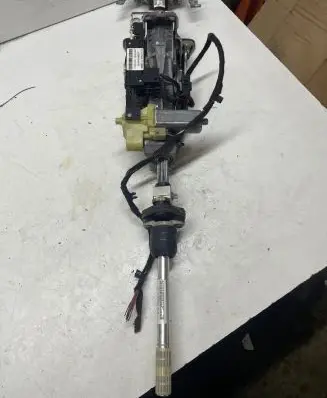 Steering wheel axle set