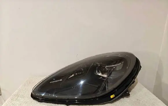 Porsche Macan (95B) Headlight/headlamp 95B941009 030111323501