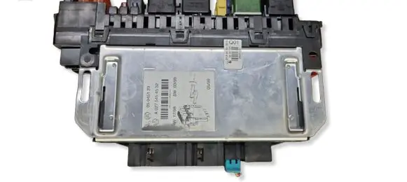 Mercedes-Benz S W220 Fuse module A0275454532 05045123