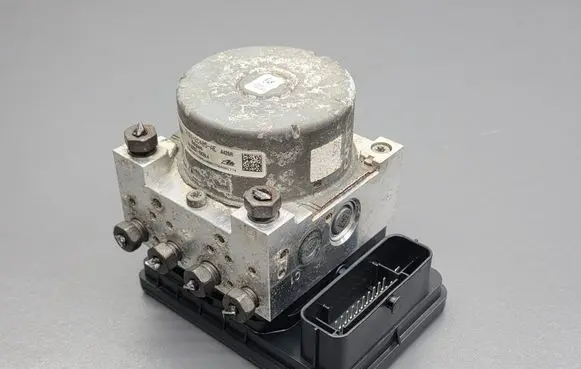 Ford Fiesta ABS Pump D1B12C013BC D1B12C405AE 10091501083