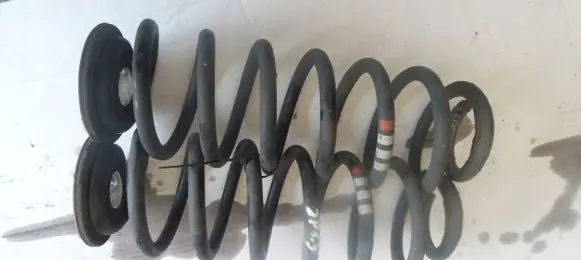 Audi A3 S3 A3 Sportback 8P Rear coil spring 00000