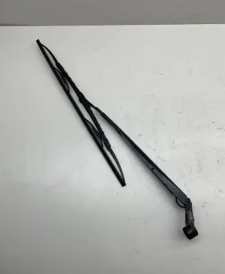 Lexus IS 220D-250-350 Front wiper blade arm 210929