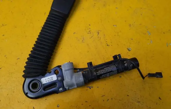 BMW 7 F01 F02 F03 F04 Front seatbelt 9115306