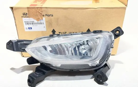 Hyundai Tucson TL Front fog light 92202-D7000
