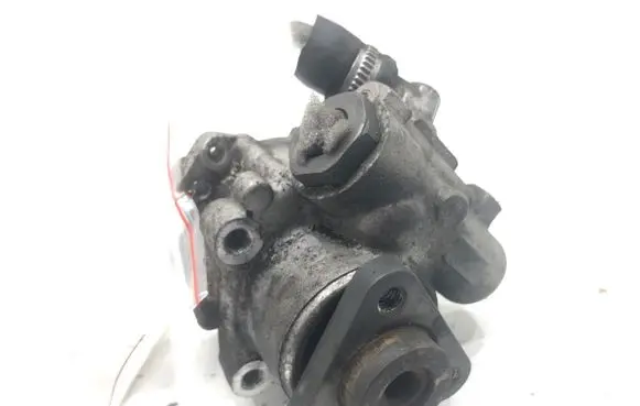 Volkswagen PASSAT B5.5 Power steering pump