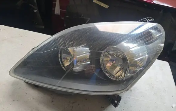 Opel Zafira B Headlight/headlamp 0301214203 LE03A6107