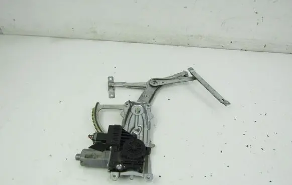 Opel Astra H Front door window regulator with motor 