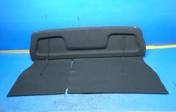 Parcel shelf