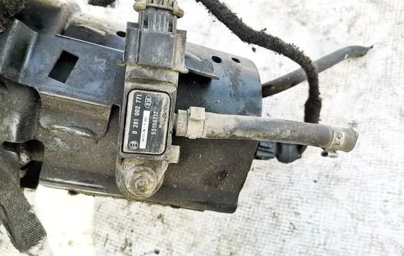 Opel Zafira B Air pressure sensor 0281002771 55198717