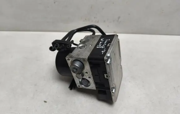 Volkswagen Touareg II ABS Pump 7P0907379P 7P0614517P