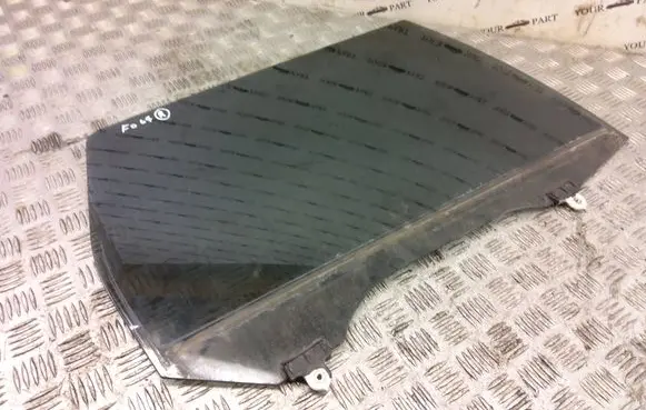 Mitsubishi Outlander Rear door window glass A002345