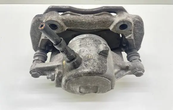 Mercedes-Benz C W204 Front brake caliper 1847
