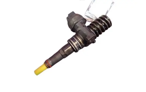 Volkswagen Touareg I Fuel injector 