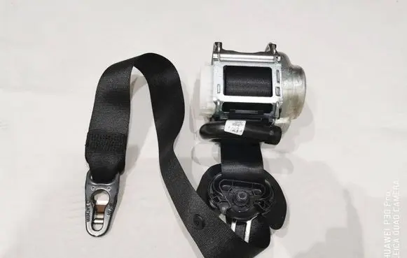 Mercedes-Benz C W206 Front seatbelt A2068601502 34067495 34358581